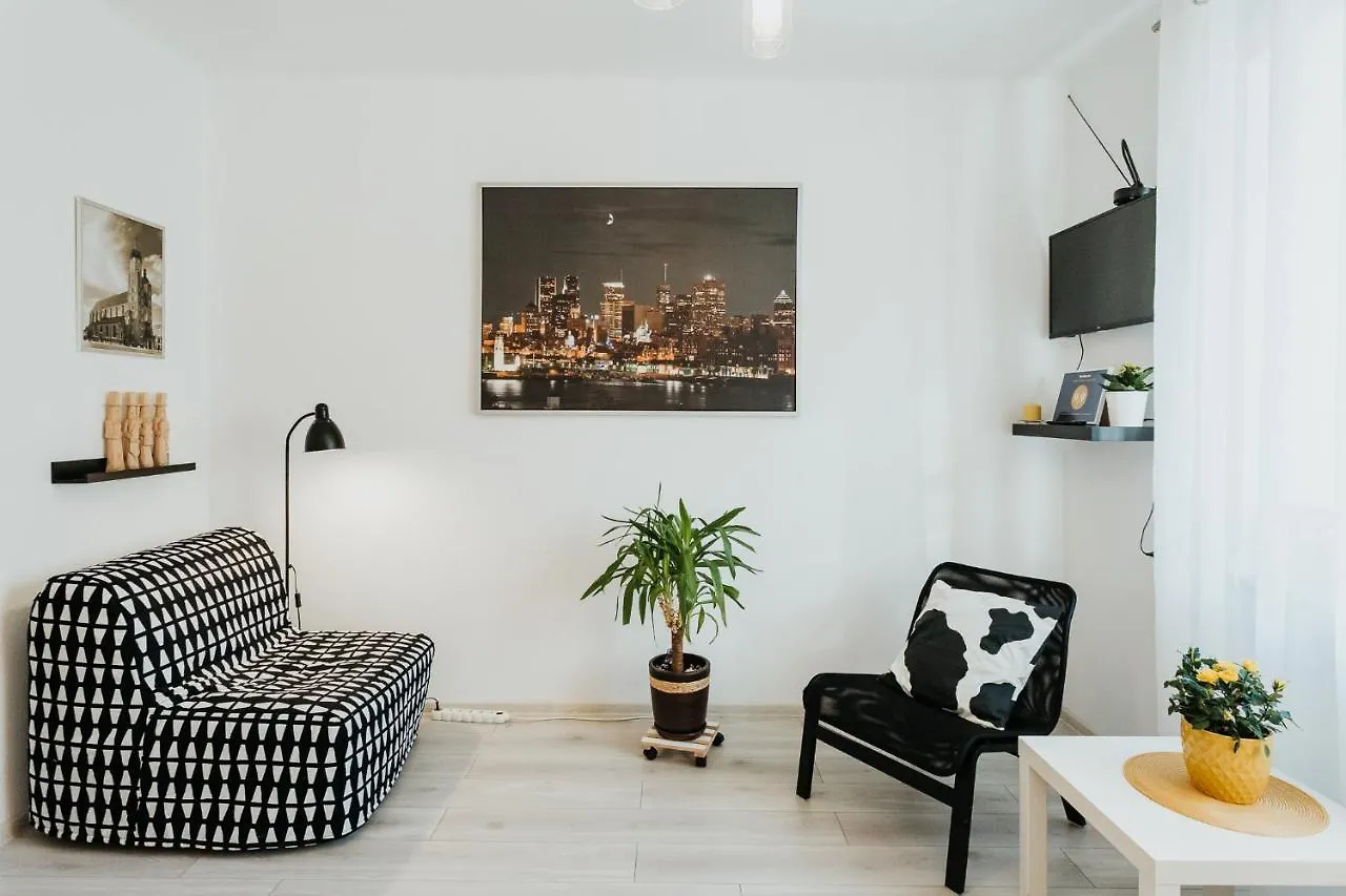 קרקוב Charming Apt Old Town & Jewish District, Quiet Neighborhood 0*,