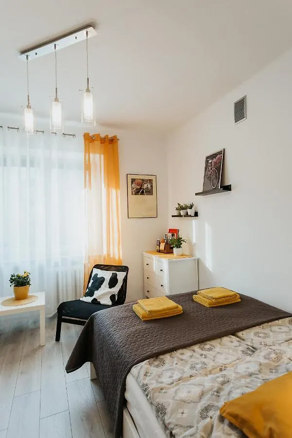 קרקוב Charming Apt Old Town & Jewish District, Quiet Neighborhood 0*,