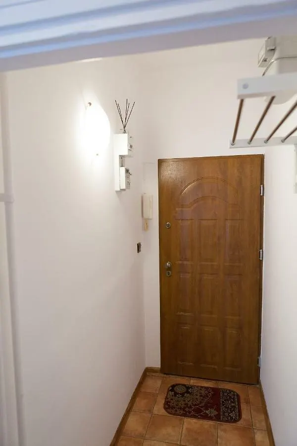 Charming Apt Old Town & Jewish District, Quiet Neighborhood Krakow